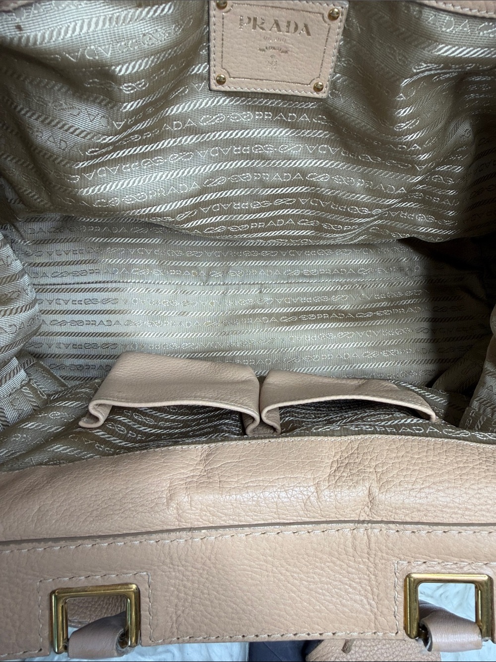 Prada BN CERVO SABBIA Large Soft Creame -Beige Leather Shoulder Satchel - Picture 13 of 17